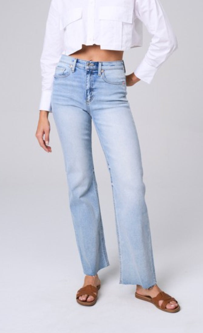 Wide Leg Straight Jean